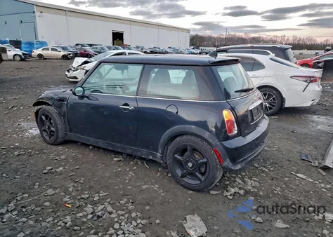 2006 Mini Cooper from USA, damaged, VIN WMWRC33546TK66052